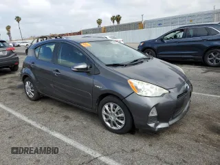 2013 Toyota Prius One with VIN JTDKDTB31D1547008, listed as a Copart auction lot 55497505 with 119,285 mi miles and Clean Title. Bid and sale history available at DreamBid. Image 4.