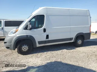 2014 Ram ProMaster Cargo with VIN 3C6TRVCG8EE107716, listed as a Copart auction lot 75965424 with 303,018 mi miles and Clean Title. Bid and sale history available at carsss.com. Image 1.