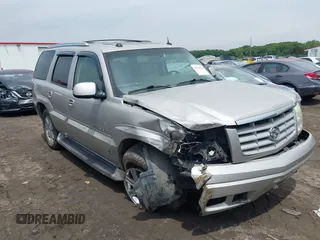 2004 Cadillac Escalade with VIN 1GYEK63N94R300612, listed as a IAAI auction lot 42379228 with 190,737 mi miles and . Bid and sale history available at DreamBid. Image 1.