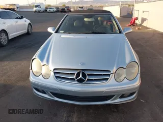 2006 Mercedes-Benz CLK 3.5L with VIN WDBTK56H66F185452, listed as a IAAI auction lot 41979353 with 157,946 mi miles. Bid and sale history available at carsss.com. Image 6.