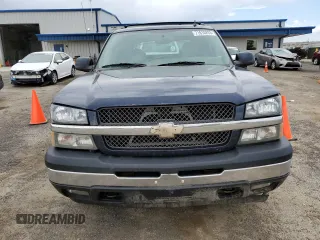 2006 Chevrolet Avalanche Z71 with VIN 3GNEK12ZX6G105626, listed as a Copart auction lot 71610203 with 0 mi miles and Salvage Title. Bid and sale history available at carsss.com. Image 5.