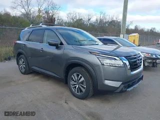 2022 Nissan Pathfinder SL with VIN 5N1DR3CAXNC250098, listed as a IAAI auction lot 41251058 with 33,938 mi miles. Bid and sale history available at carsss.com. Image 1.