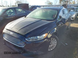 2016 Ford Fusion Energi SE Luxury with VIN 3FA6P0PU5GR373212, listed as a IAAI auction lot 41875297 with 93,049 mi miles. Bid and sale history available at carsss.com. Image 17.