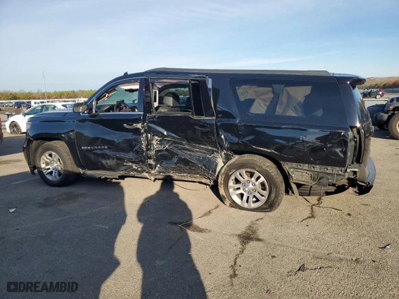 2019 Chevrolet Suburban LT with VIN 1GNSKHKC0KR363185, listed as a Copart auction lot 81666984 with NaN miles and Non Repairable. Bid and sale history available at carsss.com. Image 2.