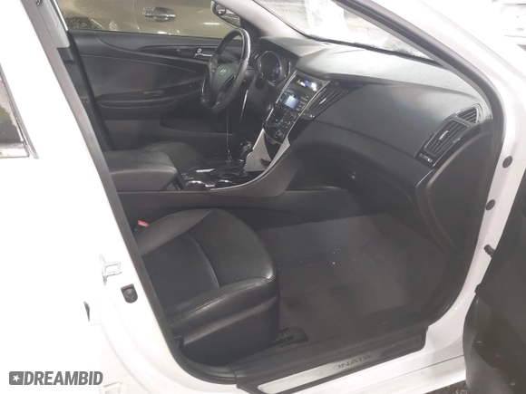 2013 Hyundai Sonata SE with VIN 5NPEC4AC0DH599584, listed as a IAAI auction lot 41961659 with 122,296 mi miles. Bid and sale history available at carsss.com. Image 5.