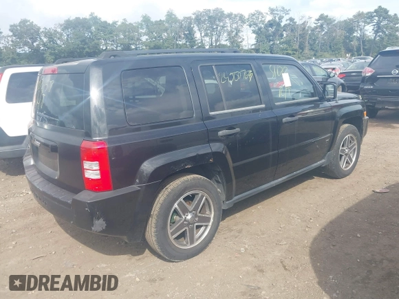 2008 Jeep Patriot Sport with VIN 1J8FF28W08D749553, listed as a IAAI auction lot 40490151 with Not Provided miles. Bid and sale history available at carsss.com. Image 4.