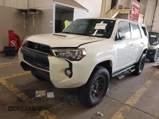 2018 Toyota 4Runner SR5 with VIN JTEBU5JRXJ5603321, listed as a IAAI auction lot 41671207 with 56,540 mi miles. Bid and sale history available at carsss.com. Image 23.