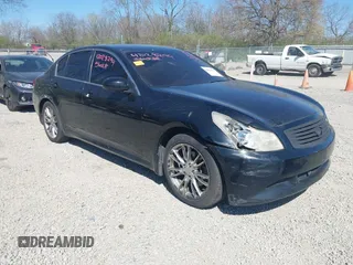2008 Infiniti G35 x with VIN JNKBV61FX8M265561, listed as a IAAI auction lot 42028294 with 233,369 mi miles. Bid and sale history available at carsss.com. Image 1.