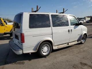 2000 Chevrolet Astro Cargo w/YF7 with VIN 1GBDM19W8YB142121, listed as a Copart auction lot 75484534 with 199,930 mi miles and Salvage Title. Bid and sale history available at carsss.com. Image 3.