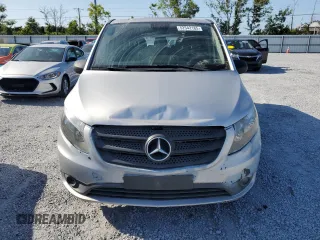 2016 Mercedes-Benz Metris Passenger with VIN WD4PG2EE6G3099643, listed as a Copart auction lot 52542185 with 166,207 mi miles and Clean Title. Bid and sale history available at DreamBid. Image 5.