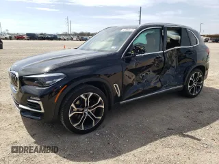 2021 BMW X5 sDrive40i with VIN 5UXCR4C05M9G60740, listed as a Copart auction lot 47989915 with 0 mi miles and Salvage Title. Bid and sale history available at carsss.com. Image 1.