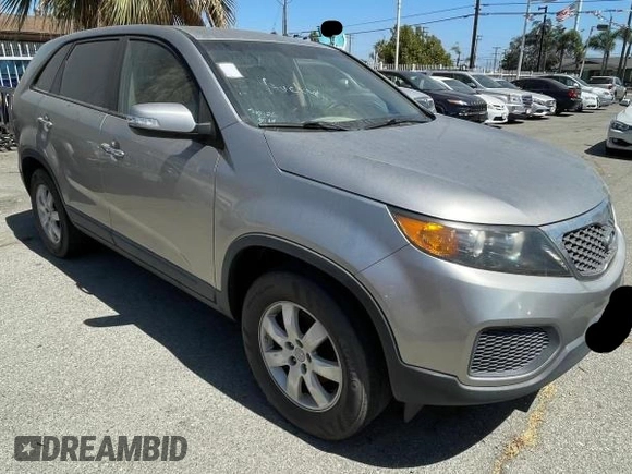 2012 Kia Sorento LX with VIN 5XYKT3A10CG304310, listed as a Copart auction lot 47502945 with 170,280 mi miles and Clean Title. Bid and sale history available at DreamBid. Image 1.