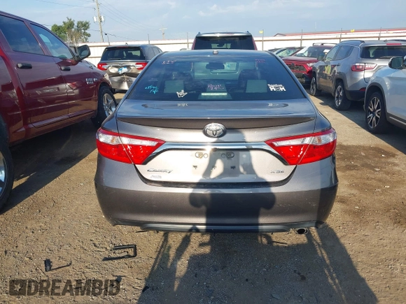 2015 Toyota Camry XLE with VIN 4T1BF1FK1FU895551, listed as a IAAI auction lot 40253286 with 221,273 mi miles and . Bid and sale history available at DreamBid. Image 16.