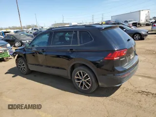 2021 Volkswagen Tiguan S z VIN 3VV0B7AX0MM068396, wystawiony jako Copart lot #54058005 z przebiegiem 42 103 mil mil oraz Czysty tytuł • Clean title. Historia ofert i sprzedaży dostępna na DreamBid. Obrazek 2.