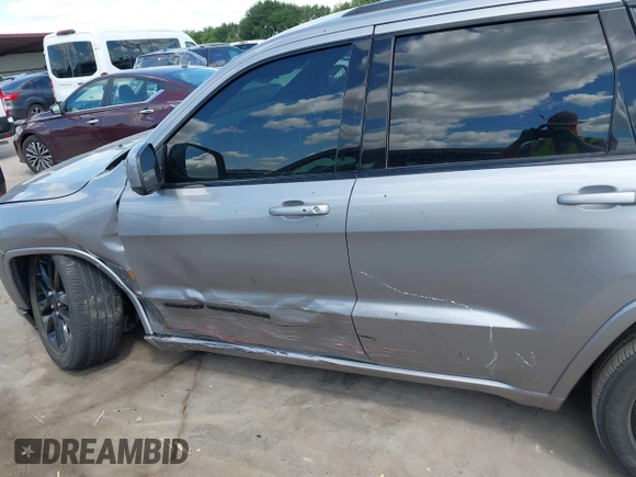 2021 Jeep Grand Cherokee Laredo X z VIN 1C4RJEAG9MC739515, wystawiony jako IAAI lot #42184910 z przebiegiem 45 687 mil mil oraz . Historia ofert i sprzedaży dostępna na DreamBid. Obrazek 17.