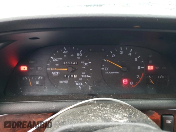 1997 Nissan Altima XE with VIN 1N4BU31D3VC222205, listed as a Copart auction lot 84018274 with 261,349 mi miles and Salvage Title. Bid and sale history available at carsss.com. Image 9.