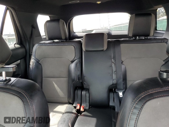 2017 Ford Explorer XLT z VIN 1FM5K8DH5HGC84948, wystawiony jako Copart lot #50202985 z przebiegiem 91 113 mil mil oraz Szkoda całkowita • Salvage title. Historia ofert i sprzedaży dostępna na DreamBid. Obrazek 10.