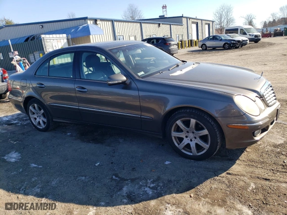 2008 Mercedes-Benz E-Class Luxury 3.5L with VIN WDBUF87X38B211161, listed as a Copart auction lot 88894815 with 149,701 mi miles and Clean Title. Bid and sale history available at carsss.com. Image 4.