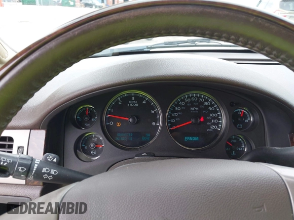 2013 GMC Yukon Denali z VIN 1GKS2EEF4DR358429, wystawiony jako IAAI lot #42182845 z przebiegiem 161 020 mil mil oraz . Historia ofert i sprzedaży dostępna na DreamBid. Obrazek 7.