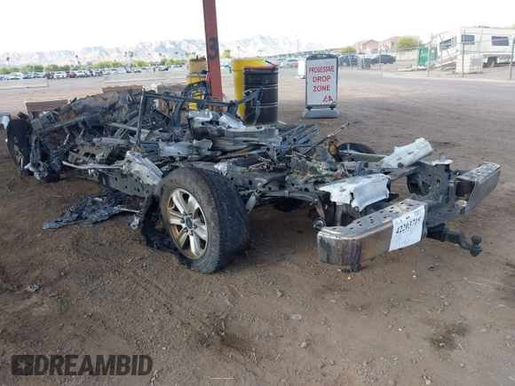 2015 Ford F-150 XLT with VIN 1FTEW1E85FKE65332, listed as a IAAI auction lot 42203719 with Not provided miles and . Bid and sale history available at DreamBid. Image 3.