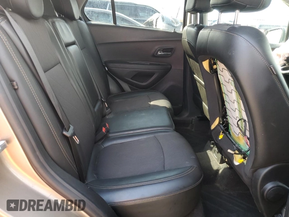 2018 Chevrolet Trax LT with VIN 3GNCJPSB7JL360377, listed as a Copart auction lot 50444605 with 61,631 mi miles and Clean Title. Bid and sale history available at carsss.com. Image 11.