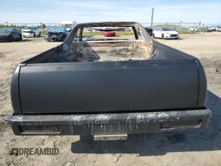 1983 GMC Caballero z VIN 1GTCW80A8DR500010, wystawiony jako Copart lot #50560724 z przebiegiem Nie podano mil oraz Nie do naprawy. Historia ofert i sprzedaży dostępna na DreamBid. Obrazek 10.