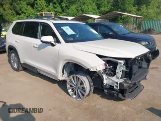 2024 Toyota Highlander XLE with VIN 5TDAAAB53RS001735, listed as a IAAI auction lot 42357599 with 18,038 mi miles and . Bid and sale history available at DreamBid. Image 1.
