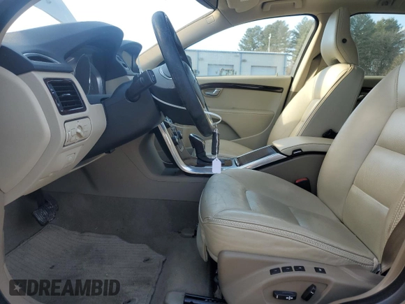 2014 Volvo XC70 T6 with VIN YV4902BZXE1178267, listed as a Copart auction lot 83909554 with 155,727 mi miles and Clean Title. Bid and sale history available at DreamBid. Image 7.