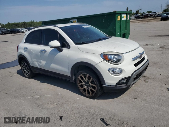 2018 FIAT 500X Trekking z VIN ZFBCFXCB5JP716129, wystawiony jako Copart lot #56524735 z przebiegiem 119 977 mil mil oraz Tytuł czysty. Historia ofert i sprzedaży dostępna na DreamBid. Obrazek 4.