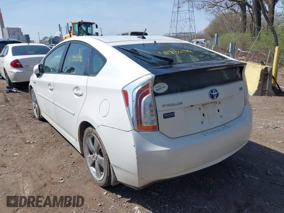2013 Toyota Prius One z VIN JTDKN3DU4D5605091, wystawiony jako IAAI lot #41936396 z przebiegiem 148 852 mil mil oraz . Historia ofert i sprzedaży dostępna na DreamBid. Obrazek 3.