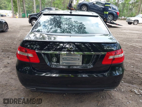 2010 Mercedes-Benz E 550 Luxury с VIN WDDHF9AB0AA125460, выставлен на аукционе IAAI как лот 42435400 с пробегом 120 925 миль миль и . История ставок и продаж доступна на DreamBid. Изображение 16.
