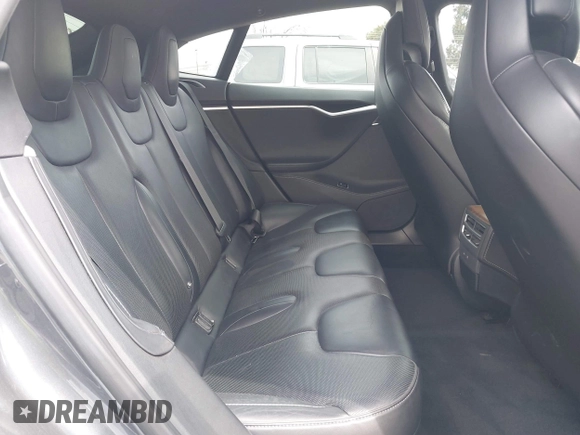 2016 Tesla Model S 90D с VIN 5YJSA1E40GF172502, выставлен на аукционе IAAI как лот 41841406 с пробегом 83 660 миль миль и . История ставок и продаж доступна на DreamBid. Изображение 8.