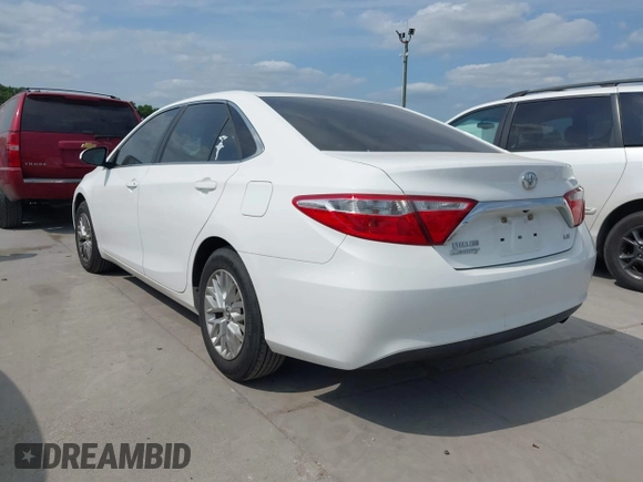 2017 Toyota Camry XLE with VIN 4T1BF1FK1HU429489, listed as a IAAI auction lot 42023913 with 105,703 mi miles and . Bid and sale history available at DreamBid. Image 3.
