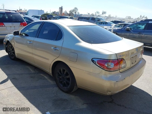 2002 Lexus ES 300 with VIN JTHBF30G020078480, listed as a IAAI auction lot 41844870 with 150,801 mi miles. Bid and sale history available at carsss.com. Image 3.