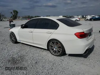 2018 BMW 3 Series 340i z VIN WBA8B3G53JNV00977, wystawiony jako Copart lot #53923065 z przebiegiem Nie podano mil oraz Tytuł czysty. Historia ofert i sprzedaży dostępna na DreamBid. Obrazek 2.