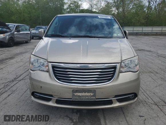 2014 Chrysler Town & Country Touring with VIN 2C4RC1BG2ER170954, listed as a Copart auction lot 55955905 with 190,192 mi miles and Clean Title. Bid and sale history available at DreamBid. Image 5.