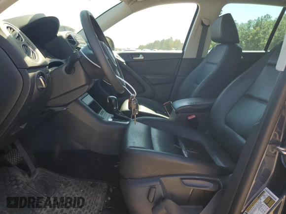 2012 Volkswagen Tiguan SEL with VIN WVGAV7AX0CW563993, listed as a Copart auction lot 48489285 with 129,021 mi miles and Salvage Title. Bid and sale history available at DreamBid. Image 7.
