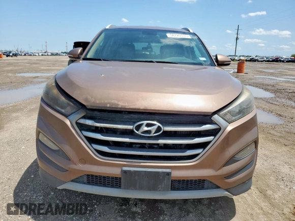 2017 Hyundai Tucson Sport with VIN KM8J33A29HU385636, listed as a Copart auction lot 58720035 with 137,120 mi miles and Clean title. Bid and sale history available at DreamBid. Image 5.