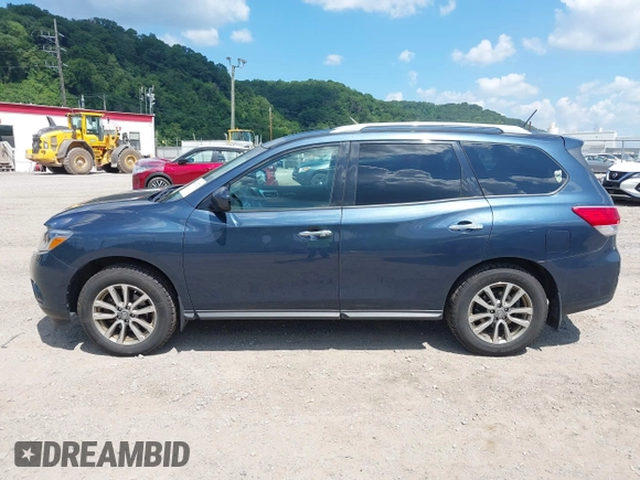 2014 Nissan Pathfinder S with VIN 5N1AR2MM4EC683874, listed as a IAAI auction lot 42663072 with 166,028 mi miles and . Bid and sale history available at DreamBid. Image 14.
