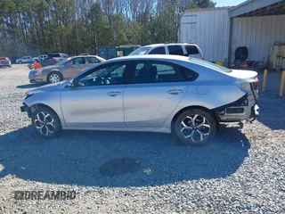 2019 Kia Forte LXS with VIN 3KPF24AD1KE117349, listed as a IAAI auction lot 41639083 with 64,112 mi miles. Bid and sale history available at carsss.com. Image 14.