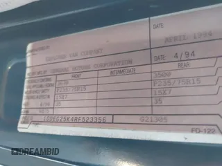 1994 GMC Vandura z VIN 1GDEG25K4RF523356, wystawiony jako IAAI lot #41854612 z przebiegiem 187 013 mil mil oraz . Historia ofert i sprzedaży dostępna na DreamBid. Obrazek 9.