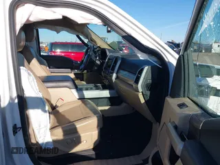 2019 Ford F-250 XL z VIN 1FT7W2BT1KEG39753, wystawiony jako IAAI lot #42051404 z przebiegiem 137 587 mil mil oraz . Historia ofert i sprzedaży dostępna na DreamBid. Obrazek 5.