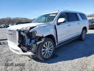 2023 GMC Yukon XL Denali with VIN 1GKS2JKL4PR349768, listed as a Copart auction lot 46332795 with 11,577 mi miles and Salvage Title. Bid and sale history available at carsss.com. Image 1.