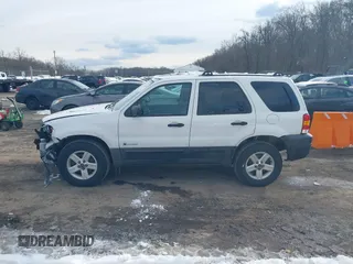 2006 Ford Escape Hybrid with VIN 1FMYU96H06KA26079, listed as a IAAI auction lot 41246646 with 105,658 mi miles and . Bid and sale history available at DreamBid. Image 15.