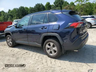 2022 Toyota RAV4 XLE z VIN 2T3P1RFV1NW282106, wystawiony jako Copart lot #61393295 z przebiegiem 46 035 mil mil oraz Szkoda całkowita • Salvage title. Historia ofert i sprzedaży dostępna na DreamBid. Obrazek 2.