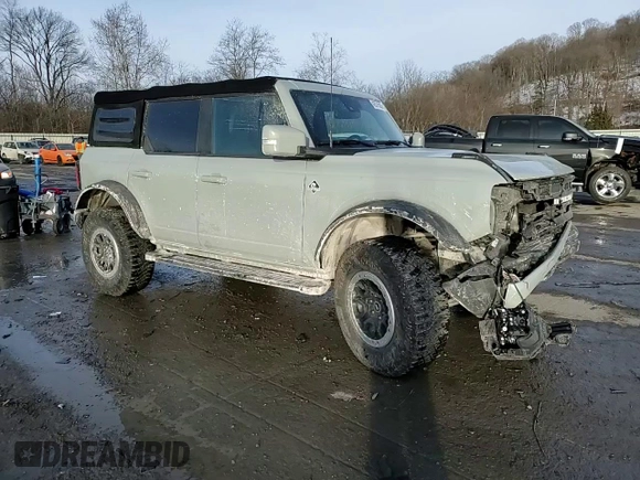 2021 Ford Bronco with VIN 1FMDE5DH7MLA94877, listed as a Copart auction lot 42676505 with 43,918 mi miles and Salvage title. Bid and sale history available at DreamBid. Image 11.