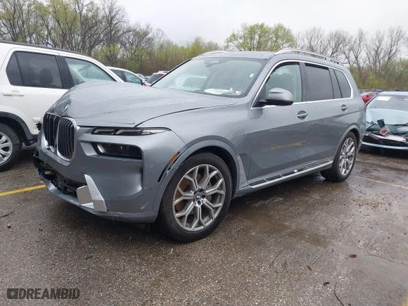 2025 BMW X7 xDrive40i with VIN 5UX23EM04S9Y18934, listed as a IAAI auction lot 41959729 with 14,158 mi miles. Bid and sale history available at carsss.com. Image 17.