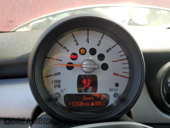 2011 MINI Hardtop with VIN WMWSU3C57BT251442, listed as a Copart auction lot 56894615 with 112,308 mi miles and Clean title. Bid and sale history available at DreamBid. Image 9.
