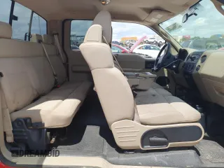 2004 Ford F-150 STX z VIN 1FTRX14W44NB09724, wystawiony jako Copart lot #63908855 z przebiegiem 159 715 mil mil oraz Szkoda całkowita • Salvage title. Historia ofert i sprzedaży dostępna na DreamBid. Obrazek 10.