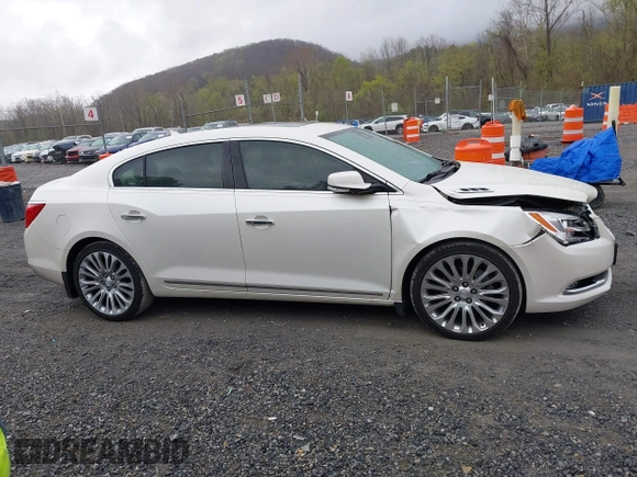 2014 Buick LaCrosse Premium II with VIN 1G4GF5G31EF234190, listed as a IAAI auction lot 42017022 with 125,376 mi miles. Bid and sale history available at carsss.com. Image 13.